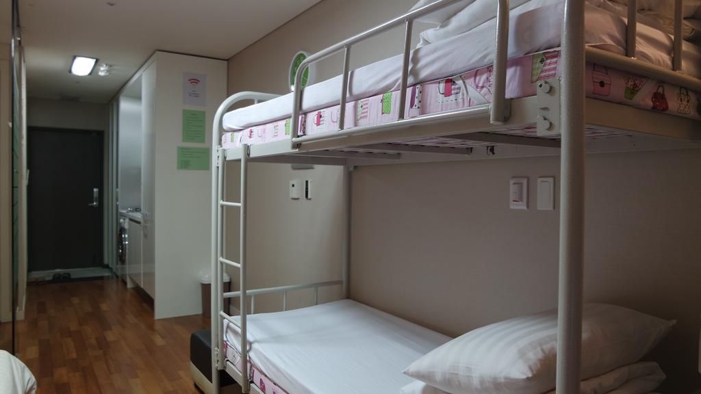 Hostel Coco Seoul Bagian luar foto