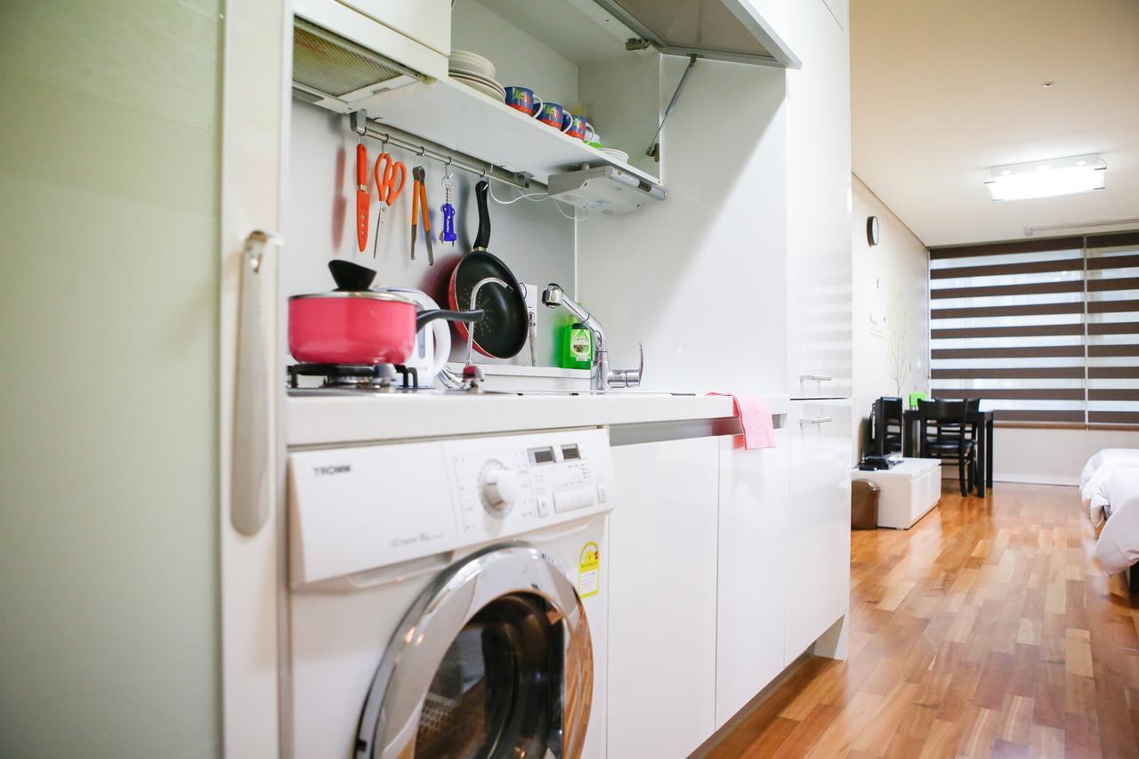 Hostel Coco Seoul Bagian luar foto