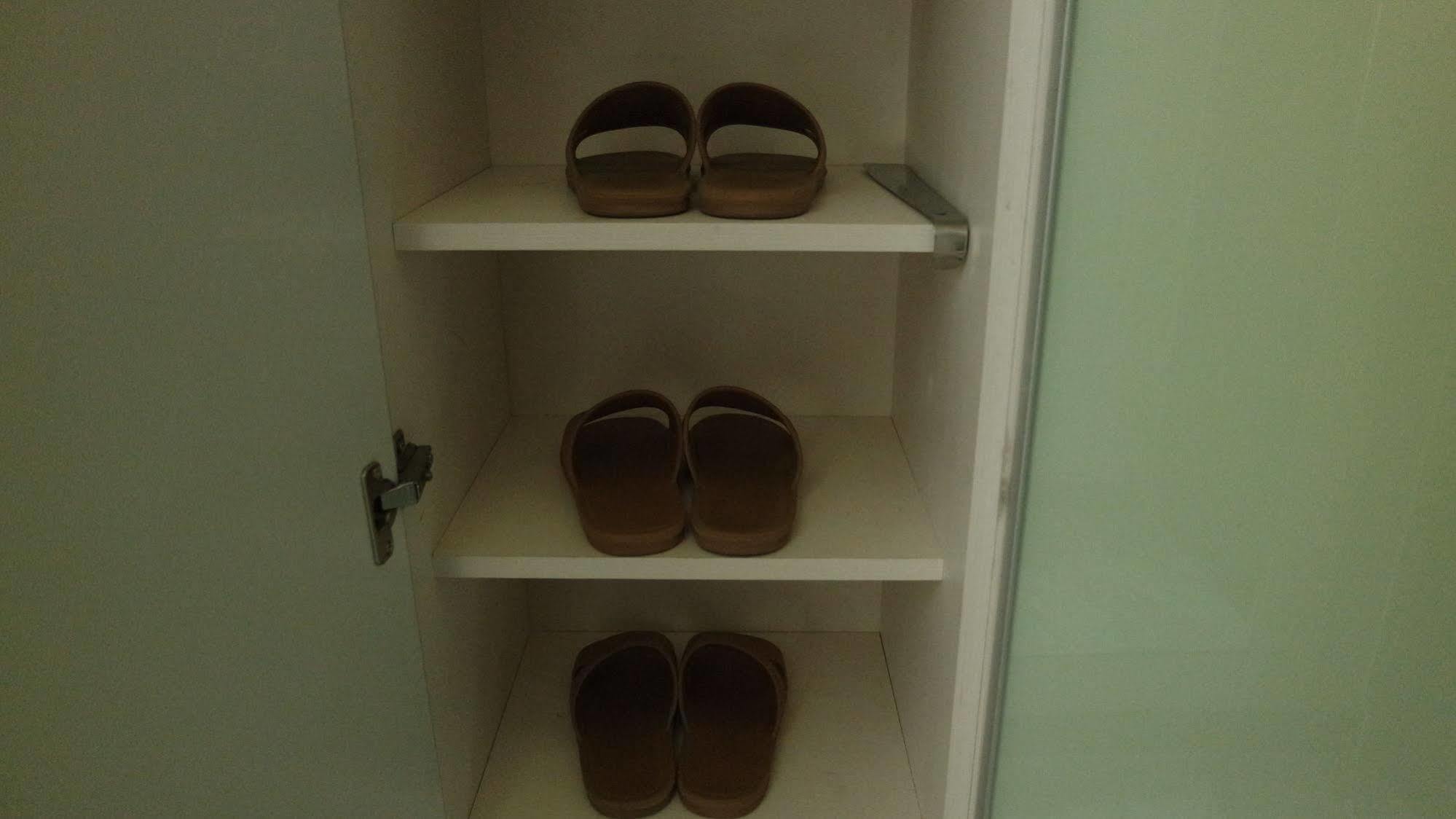 Hostel Coco Seoul Bagian luar foto